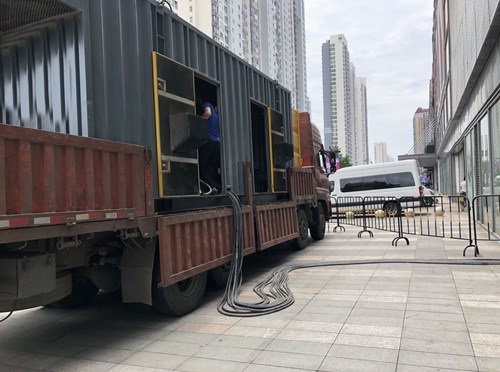 阿鲁科尔沁低温环境下，柴油发电机组电池充满电的具体时间受哪些因素影响？